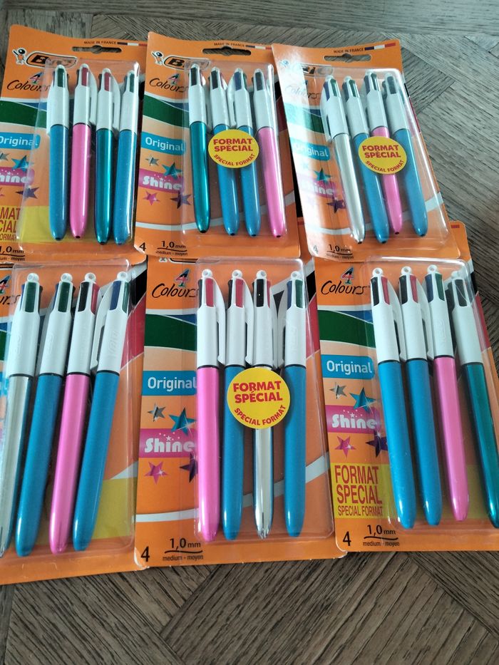 Stylo Bic 4 couleurs